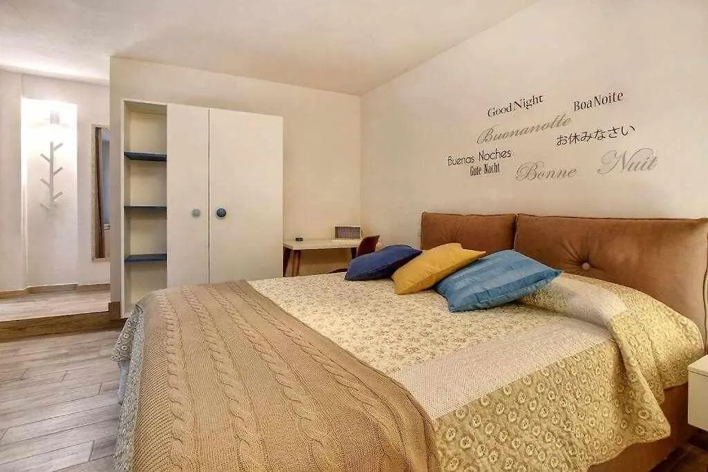 Faenza Elegant Apartment-1